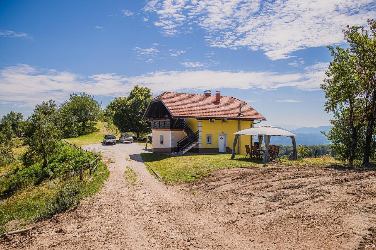 شقة Eko Pony Ranch Ogrizek بوتْشيترتيك المظهر الخارجي الصورة